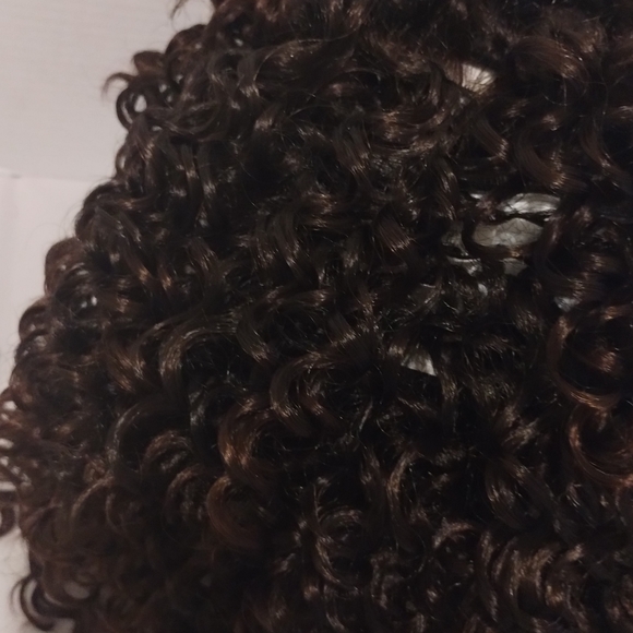 NWT Especially Yours Curly Synthetic Wig - Picture 8 of 15